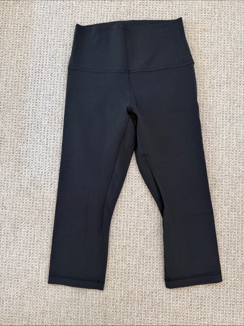 lululemon Women’s Black High-Rise Cropped 17” Leggings